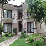 Aparthotel Nirvana 4*