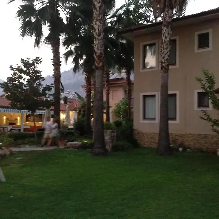 Nirvana Aparthotel