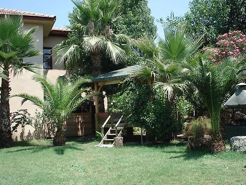 Nirvana Aparthotel 4*